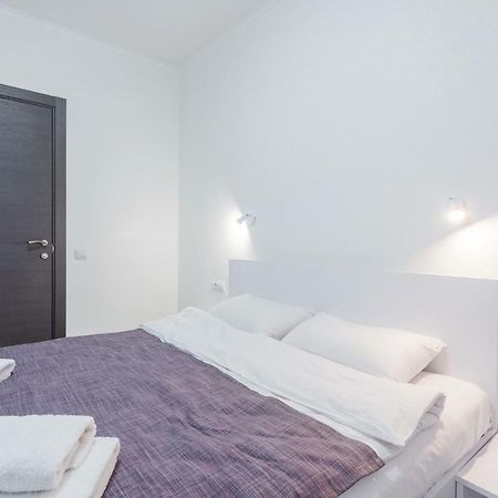 Skyhome Na Nauky 키예프 외부 사진
