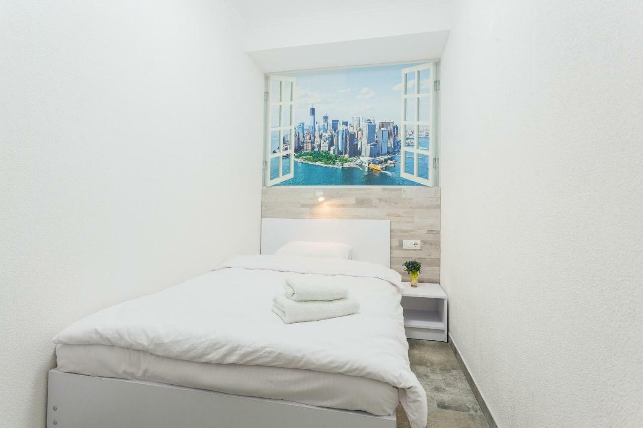 Skyhome Na Nauky 키예프 외부 사진